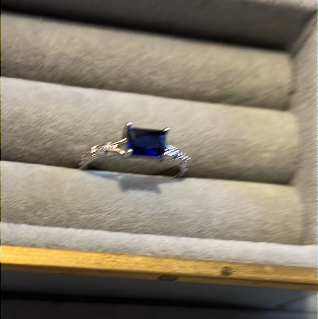 Brand New Silver Plated Ring With Blue Rectangle Stone Size 58