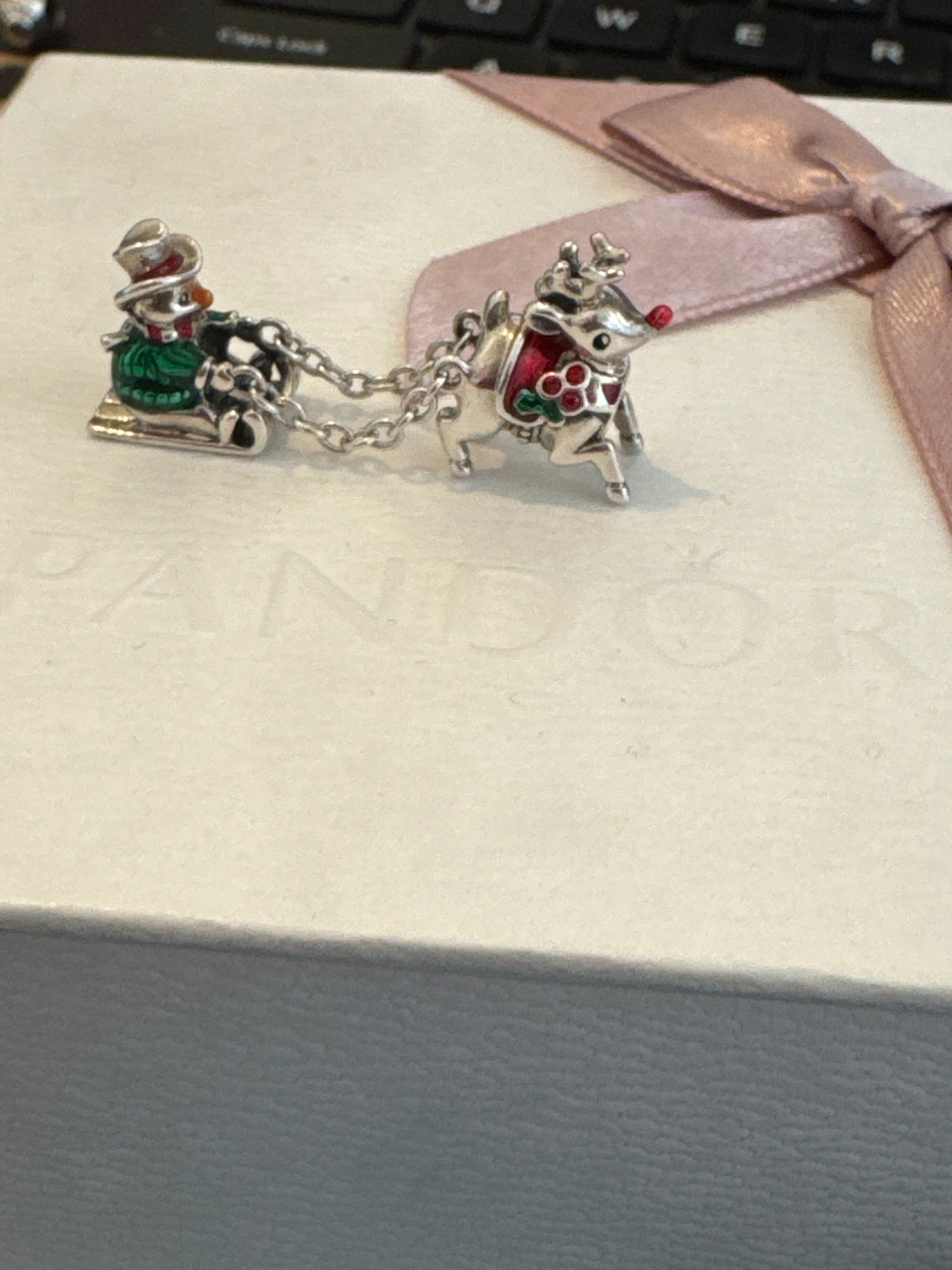 Genuine Chamilia Christmas Enamel Sleigh With Snowman Charm