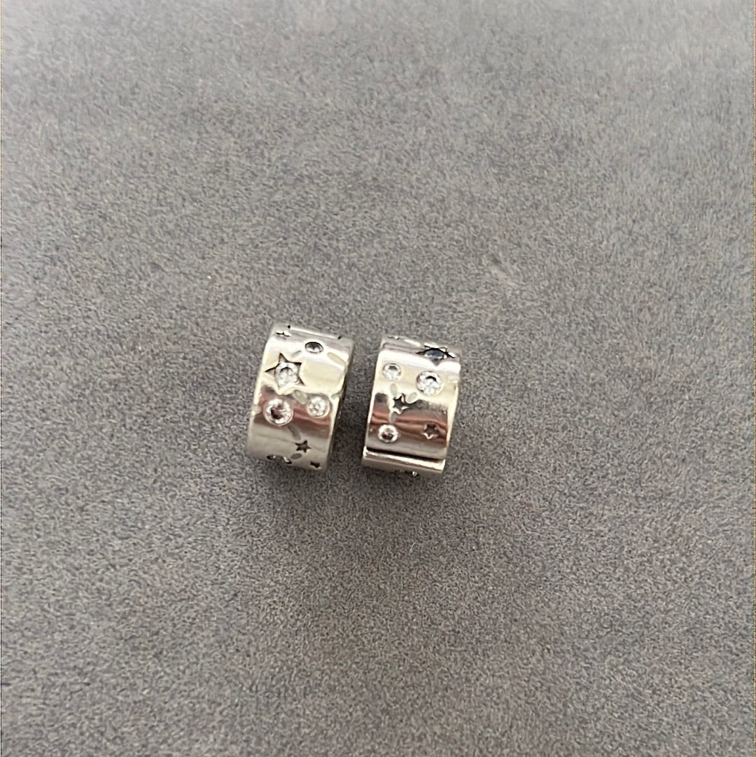 Genuine Pandora Stars & Galaxy Clips x2