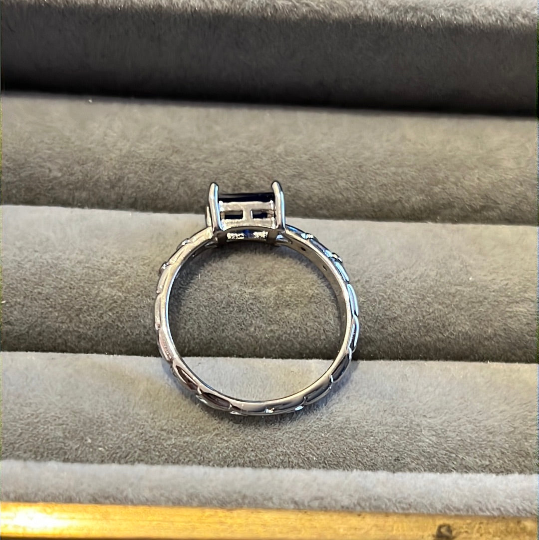 Brand New Silver Plated Ring With Blue Rectangle Stone Size 58