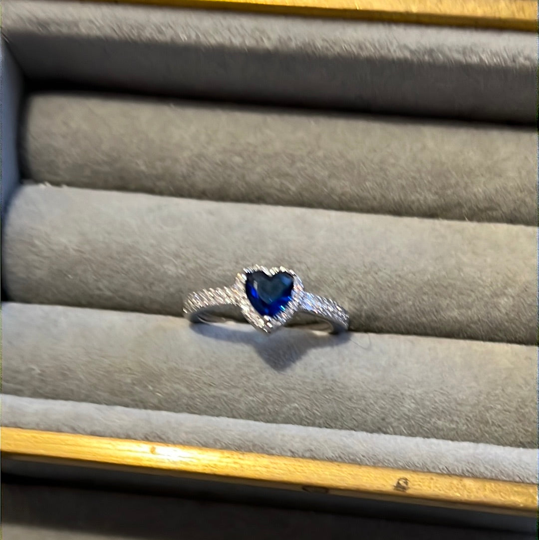 Brand New Sterling Silver Pave Blue & Clear Heart Stone Ring 58