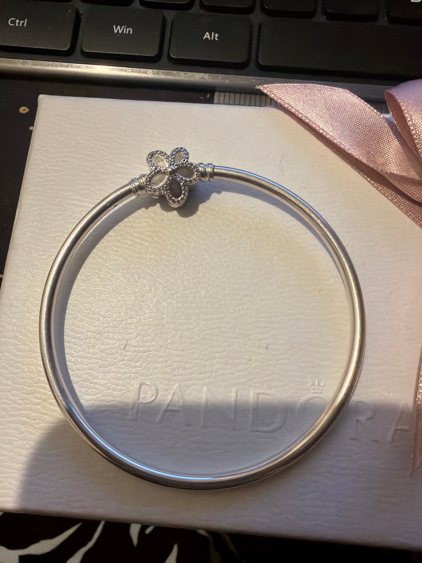 Genuine Pave Flower Clasp Bangle Size 19cm