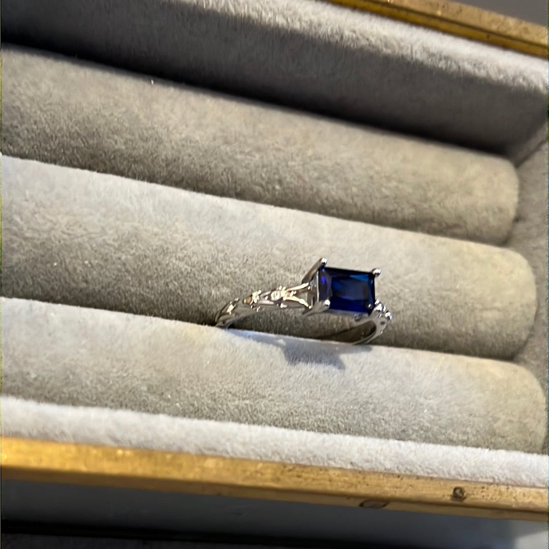 Brand New Silver Plated Ring With Blue Rectangle Stone Size 58