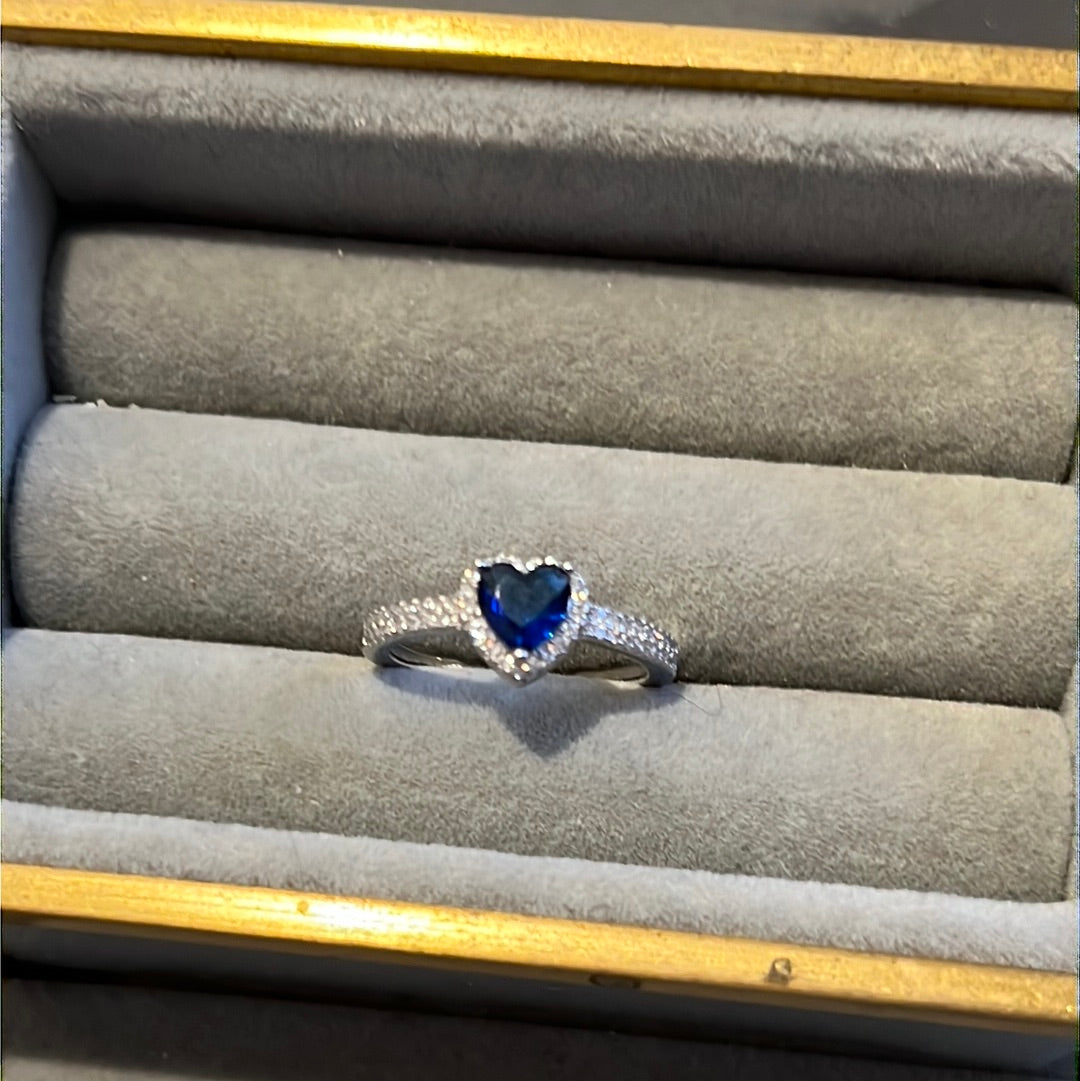 Brand New Sterling Silver Pave Blue & Clear Heart Stone Ring 58