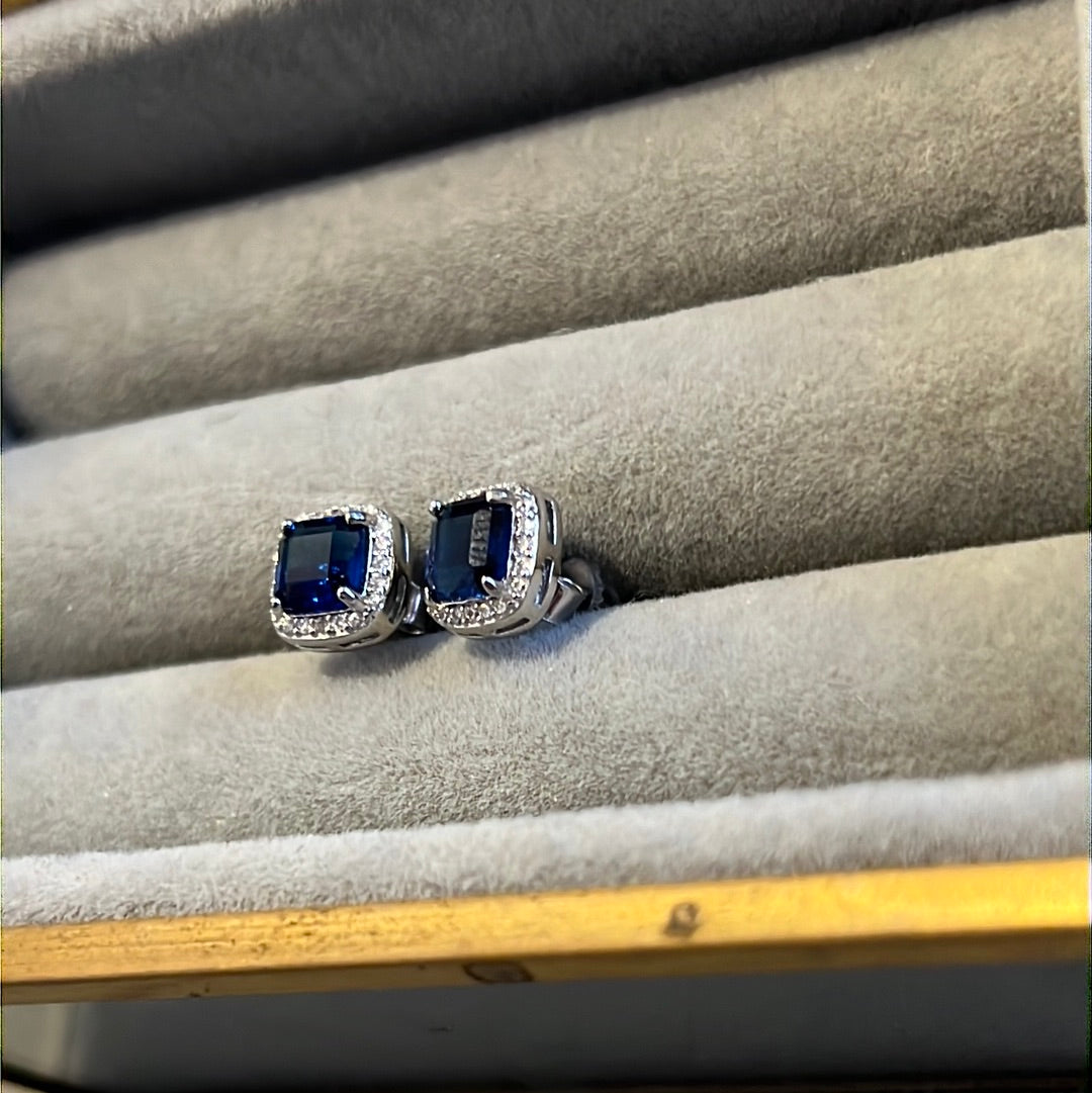 Brand New Sterling Silver Beautiful Blue Square Earrings Studs
