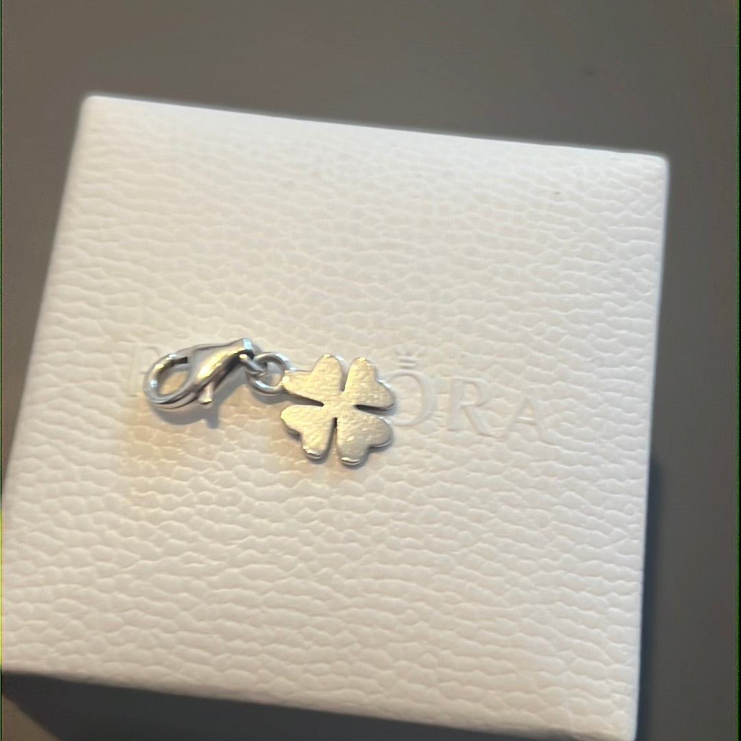 Genuine Thomas Sabo Small Clover good Luck Clip Charm