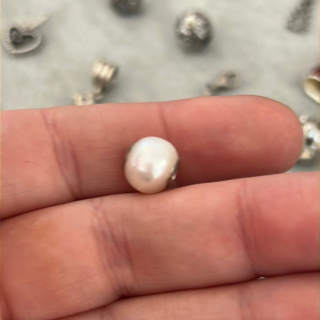 Genuine Thomas Sabo Karma White Pearl Charm