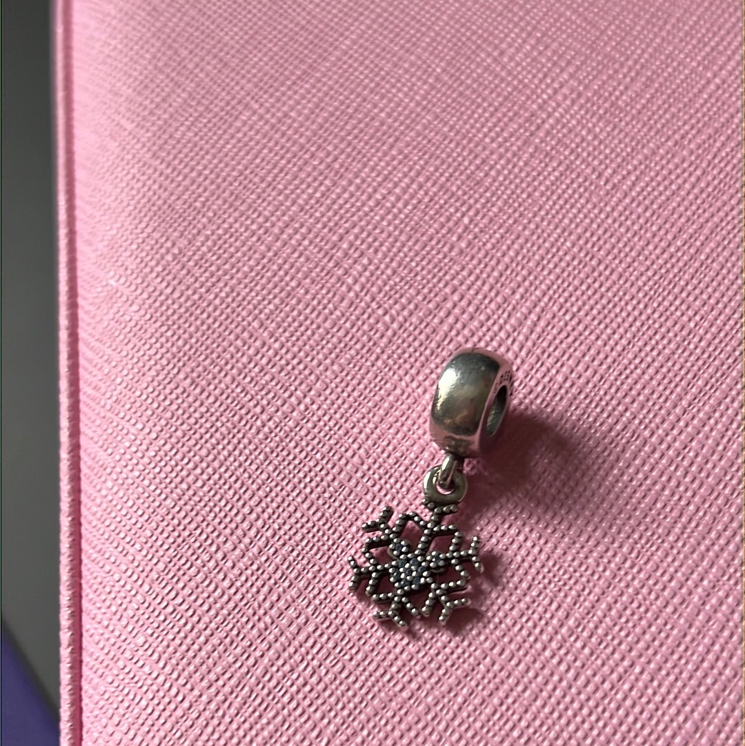 Genuine Pandora Disney Blue Pave Mickey Snowflake Charm
