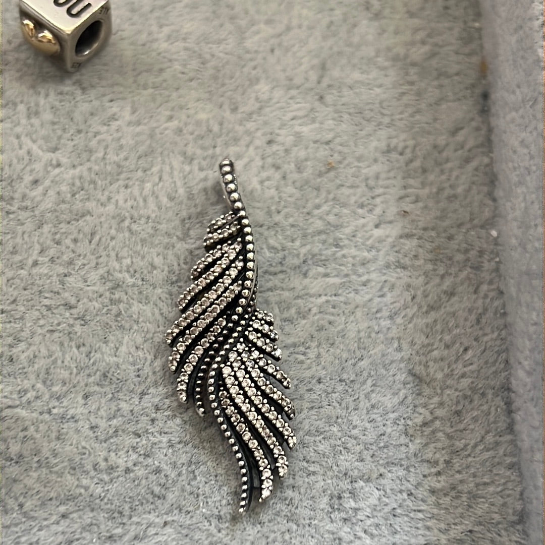 Genuine Pandora Pave Twisted Dazzling Dangling Feather Leaf Pendant WITH Chain