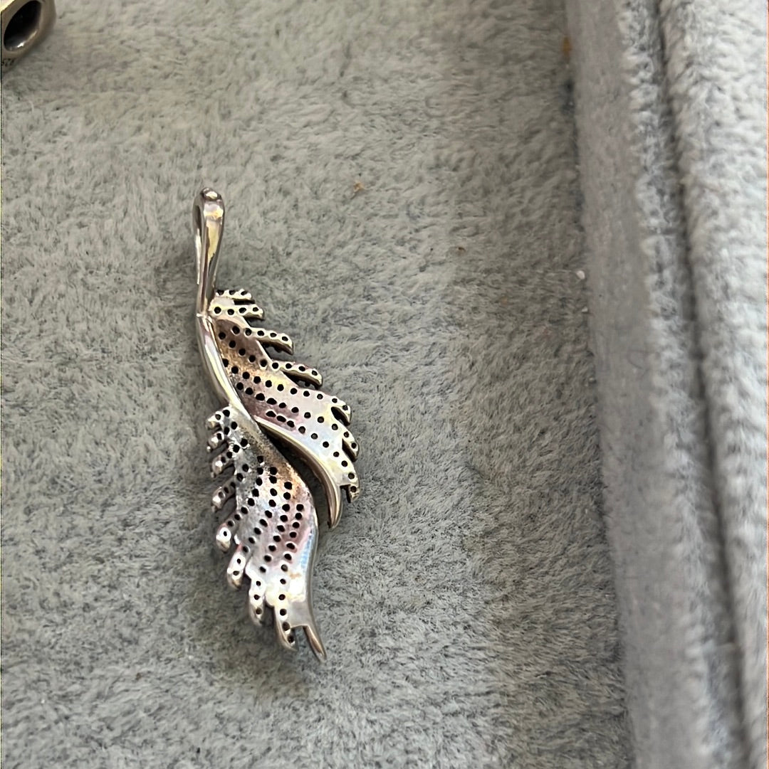 Genuine Pandora Pave Twisted Dazzling Dangling Feather Leaf Pendant WITH Chain