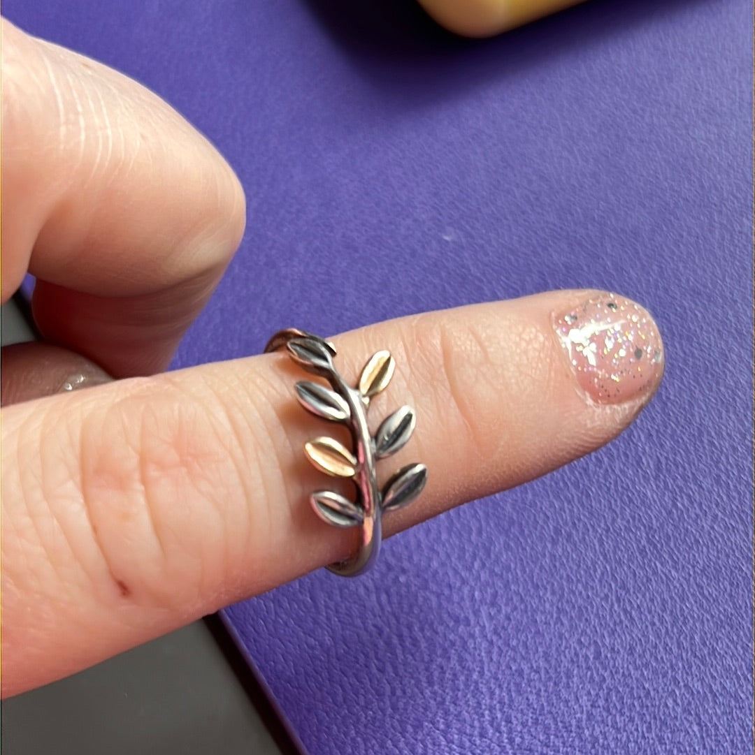 Genuine Pandora Two Tone Leaf Ivy Laurel Ring Size 54