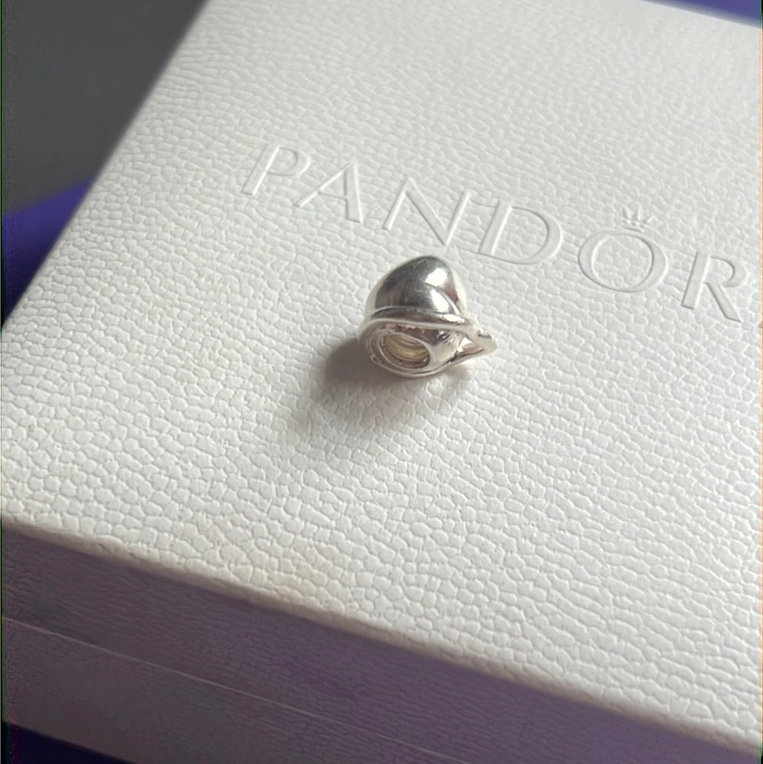 Genuine Chamilia Heart Charm with Heart Openwork Planet