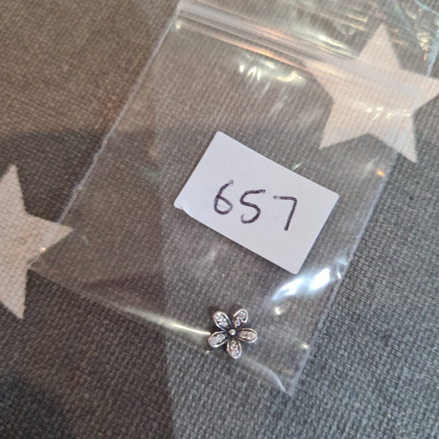 Genuine Pandora Pave Daisy flower Petite Charm