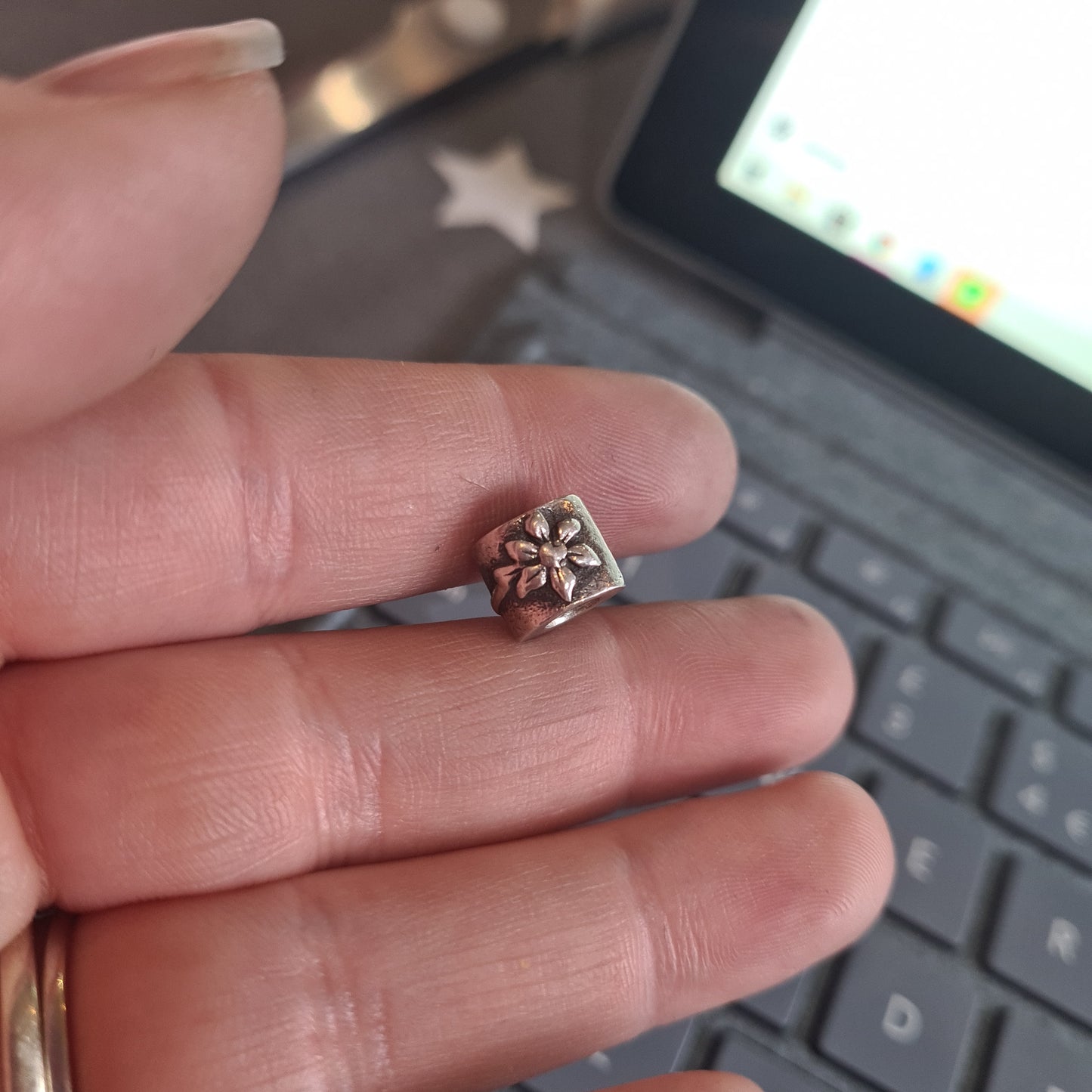 Genuine Pandora Retired Oxidised Flower and Stem Charm