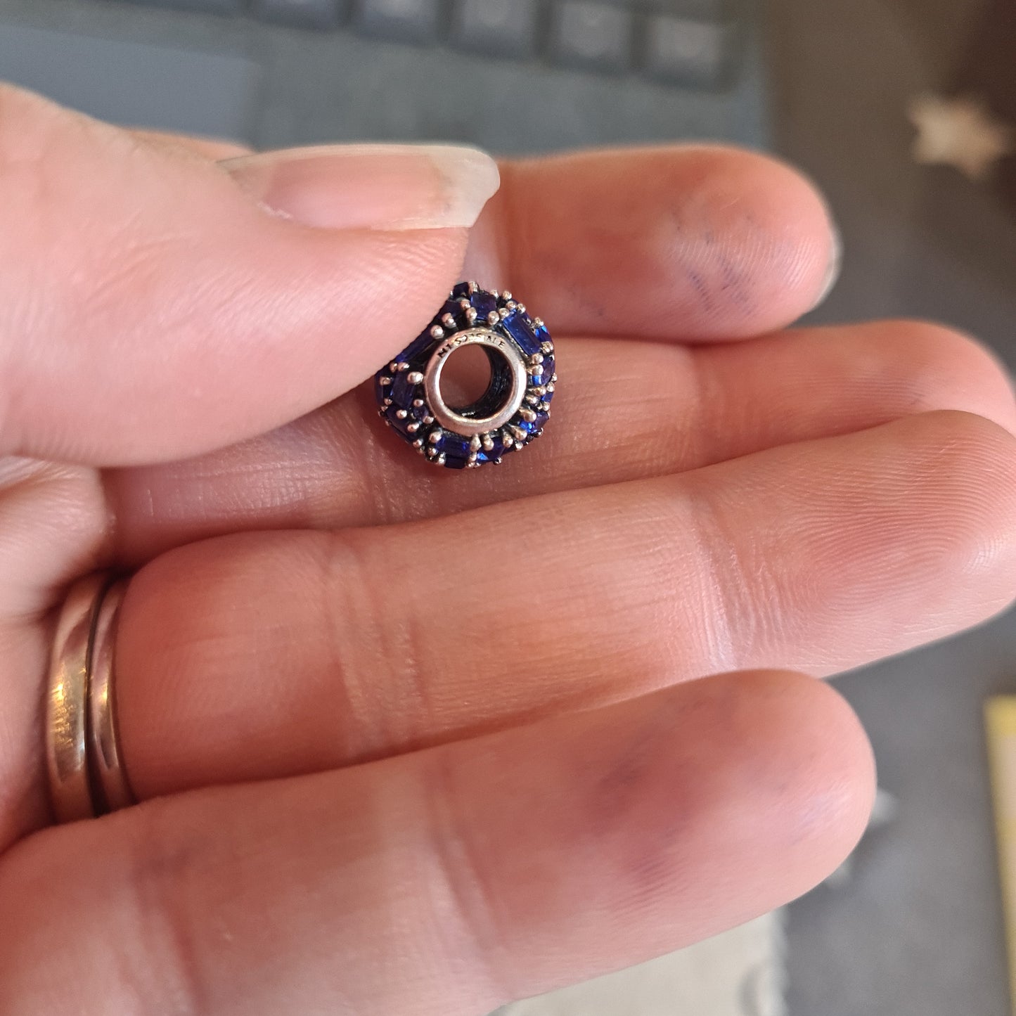 Genuine Pandora Blue Pave Ball Beautiful Glacial Beauty Charm