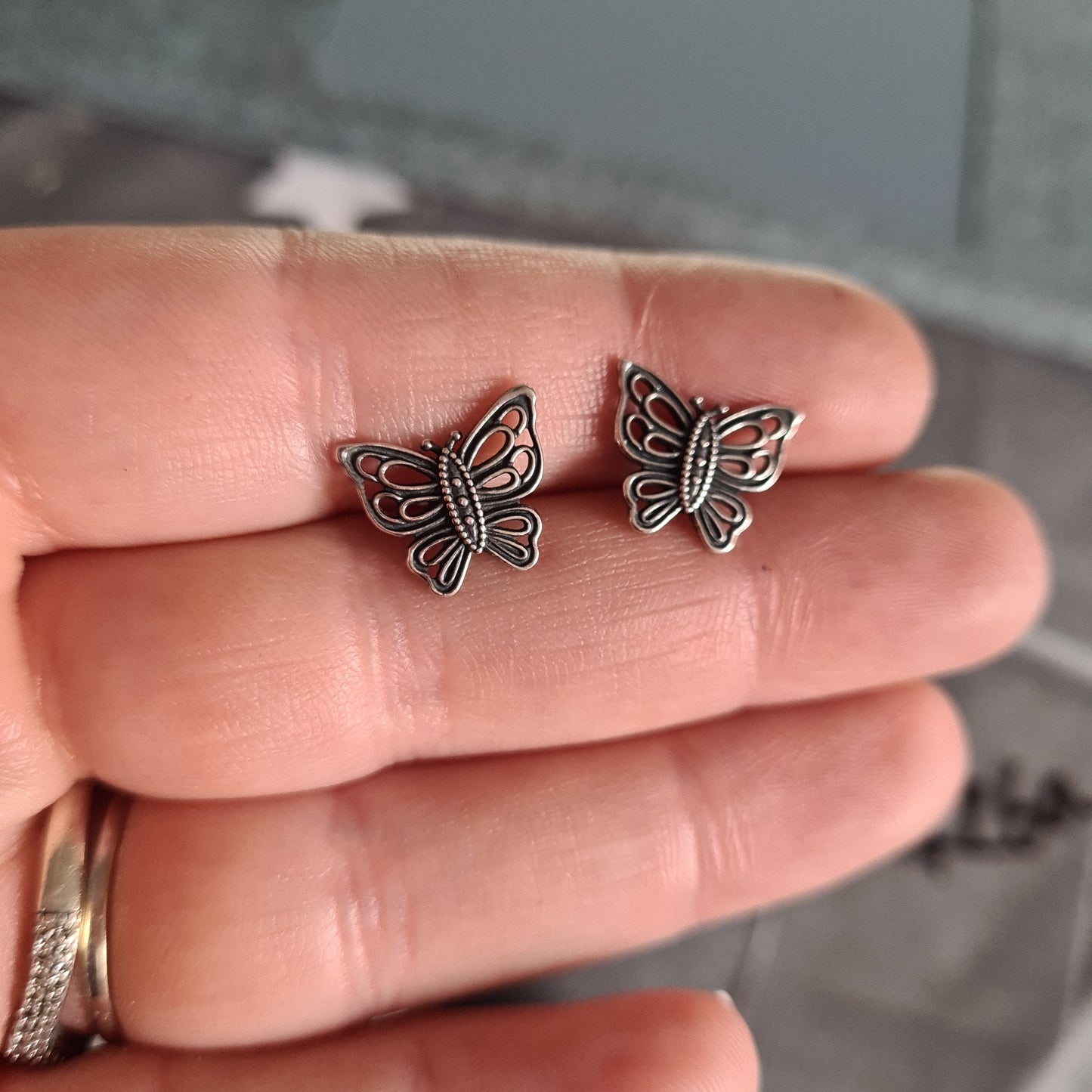 Genuine Pandora Butterfly Pave Openwork Earrings Sparkle Studs