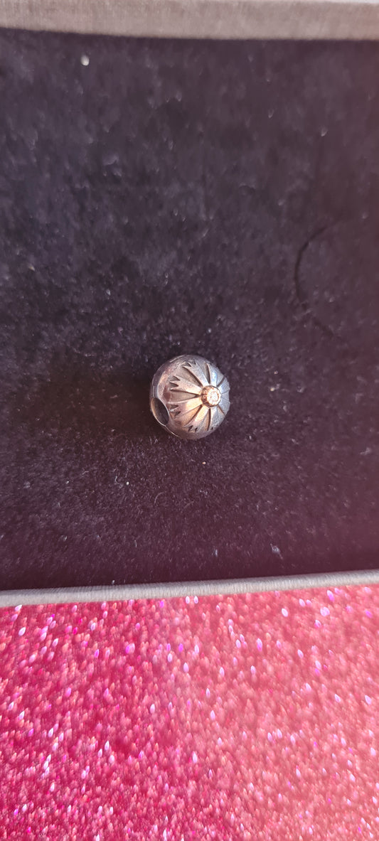 Genuine Pandora Two Tone Star Burst Sun Clip