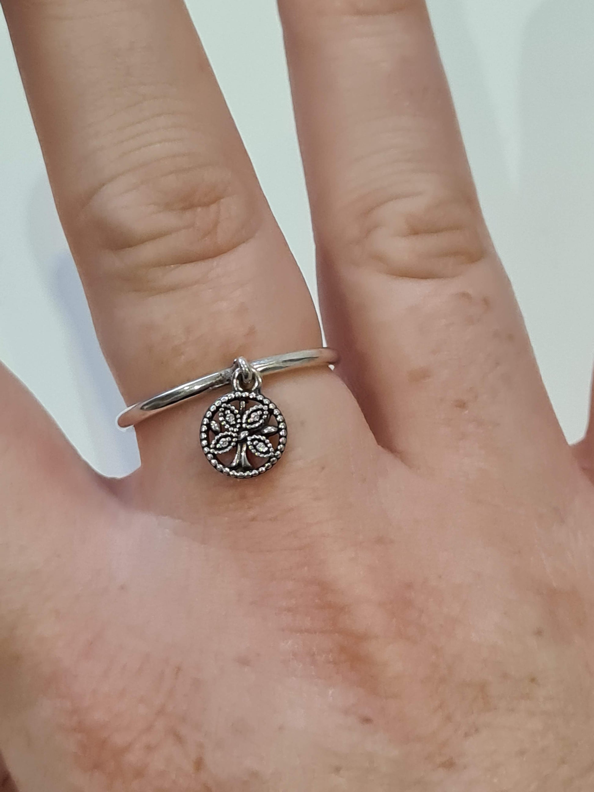 Genuine Pandora Family Tree Dangle Ring Size 56