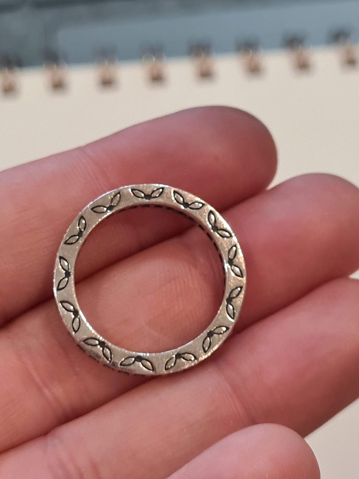 Genuine Pandora Purple Stoned Leaf Ring Eternity Band Size