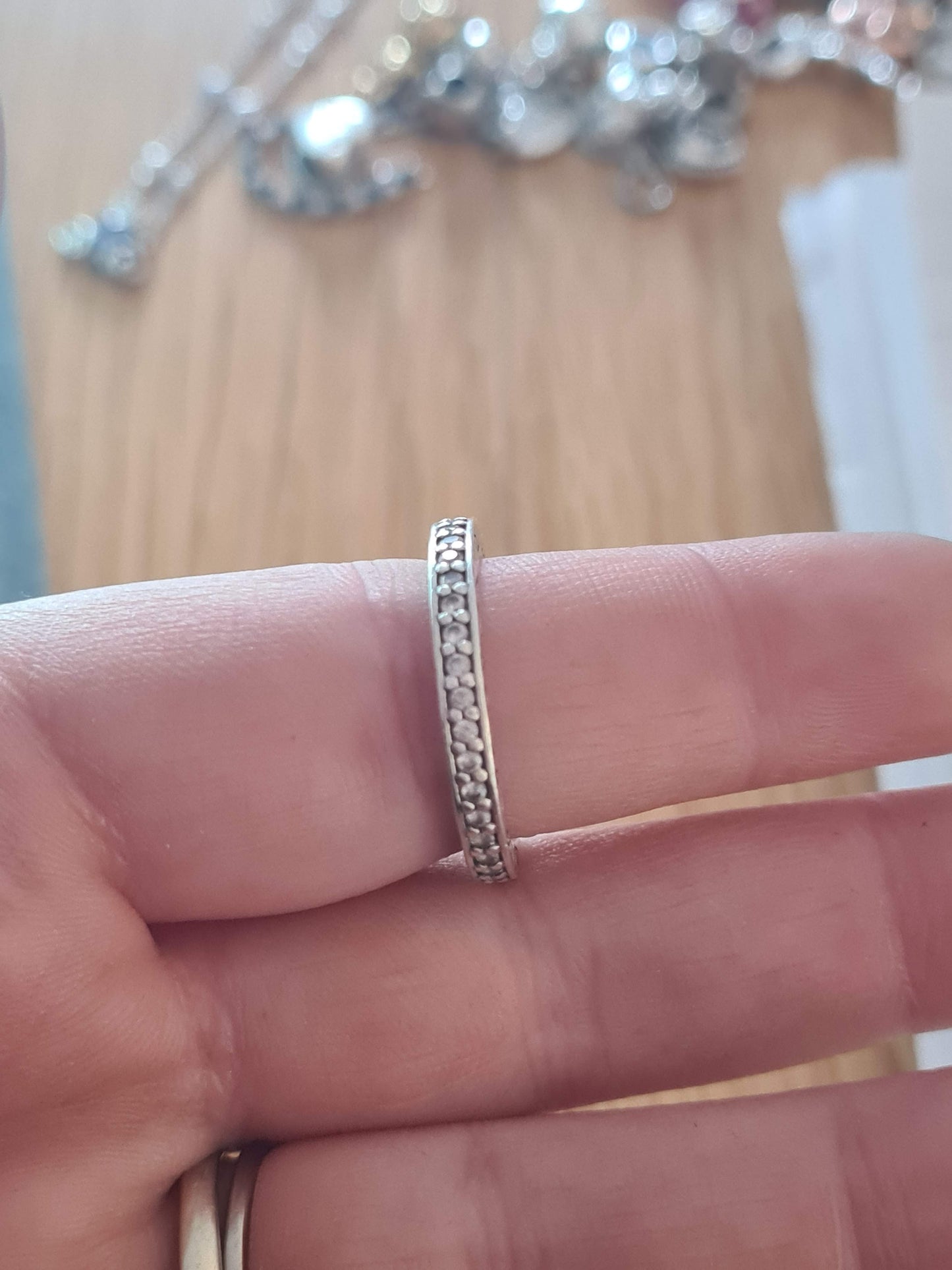 Genuine Pandora Leaf Sparkle Clear/ Black Stone Eternity Ring Size 50