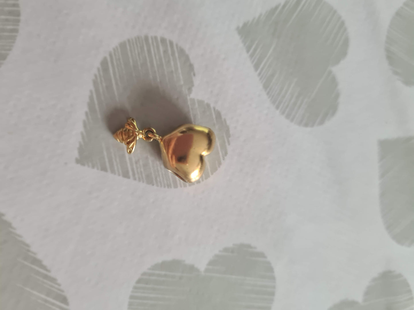 Genuine Pandora Shine Gold Plain Puffed Heart With Small Bee Dangle