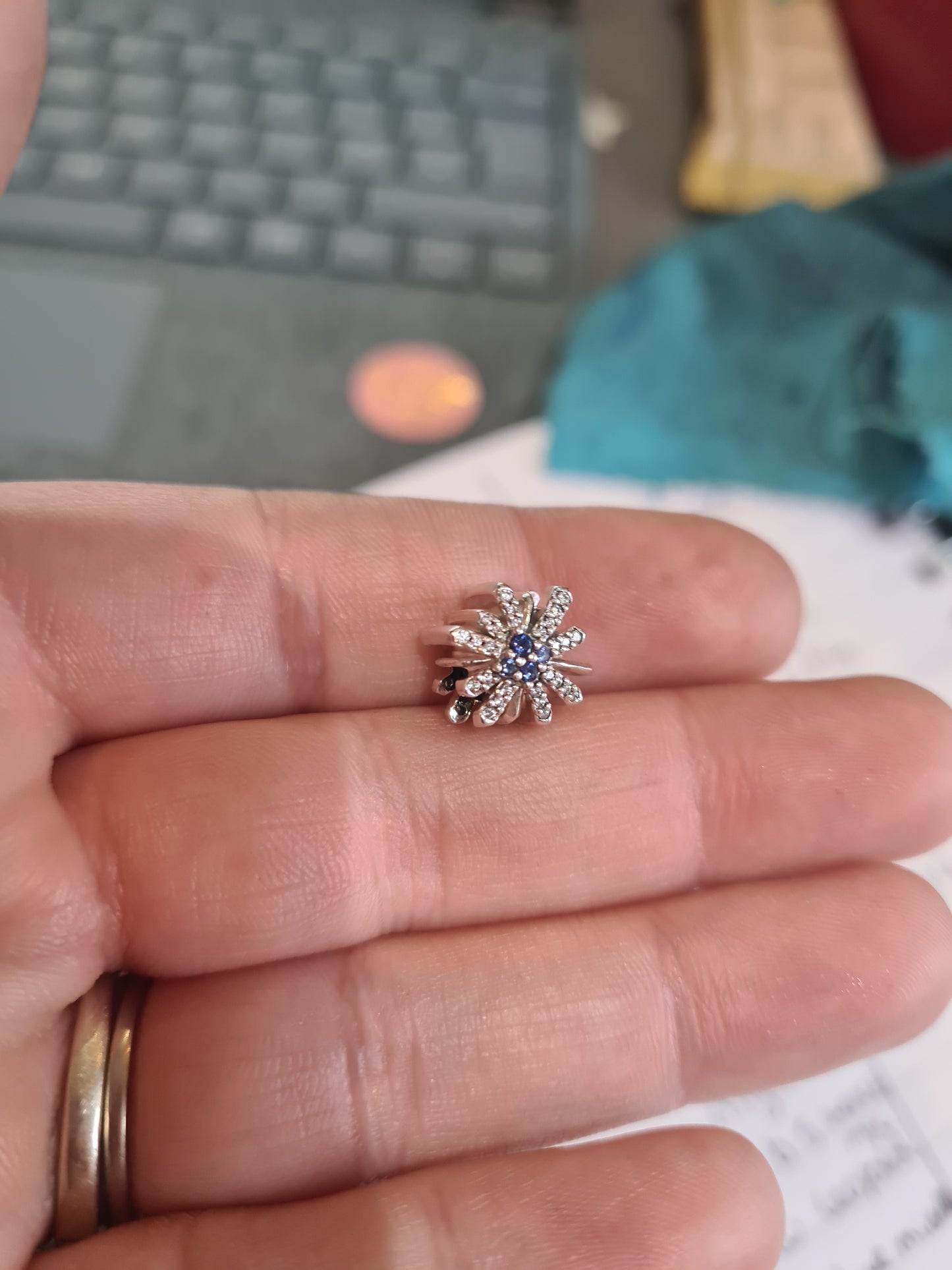 Genuine Pandora Pave Sparkle Clear Stone With Blue Middle Stone Firework/ Snowflake/ Xmas Christmas Charm