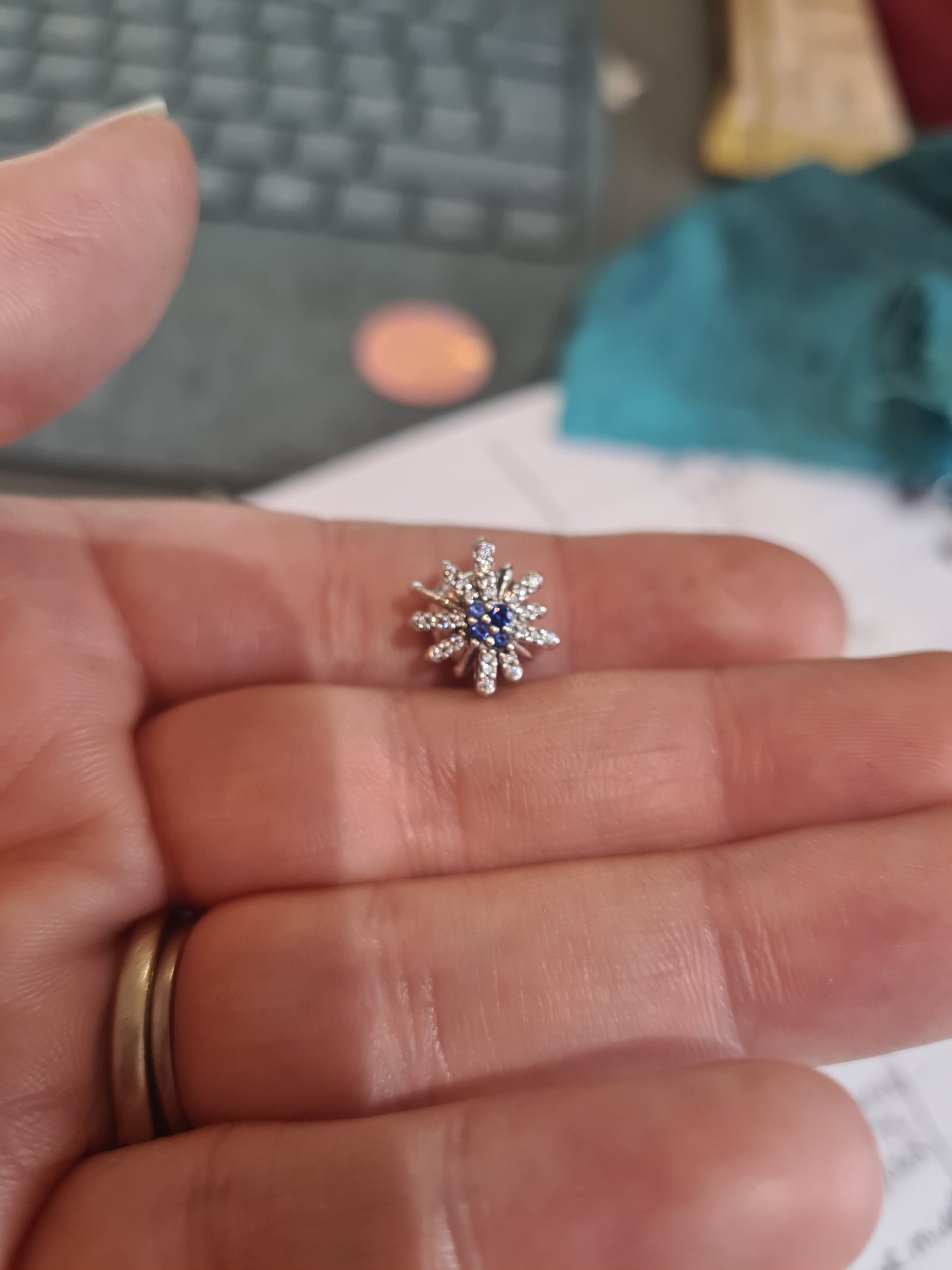 Genuine Pandora Pave Sparkle Clear Stone With Blue Middle Stone Firework/ Snowflake/ Xmas Christmas Charm