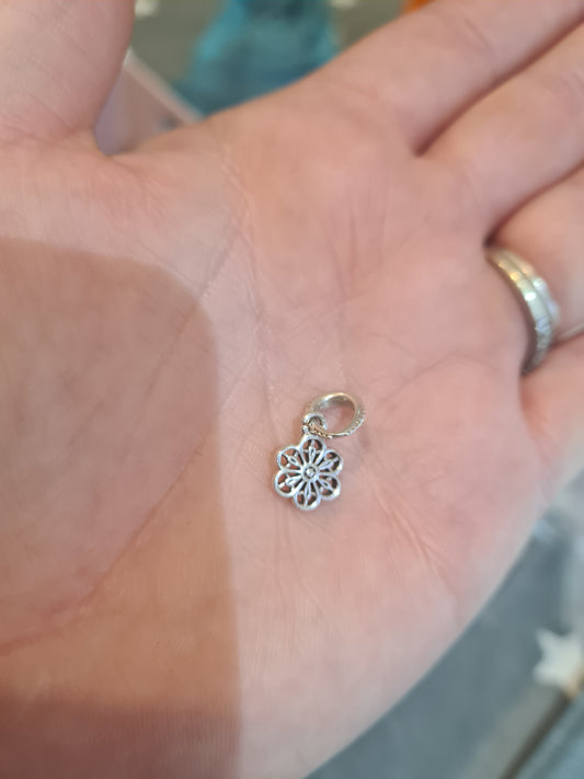 Genuine Pandora Little Floral Daisy Lace Pendant Charm