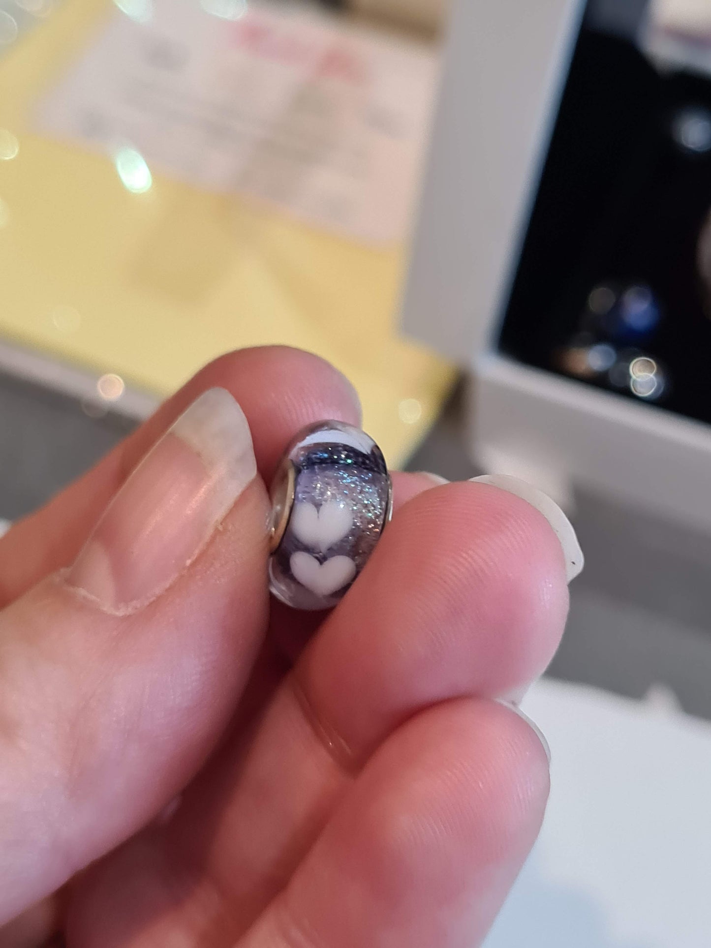 Genuine Chamilia Purple Lilac Sparkle Foil With White Hearts Murano Glass Charm