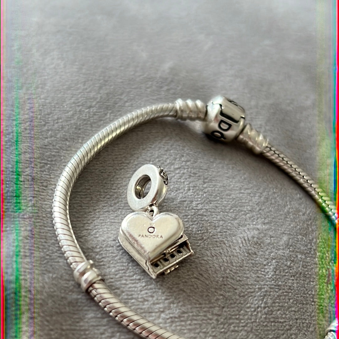 Genuine Pandora Enamel Piano Music “play with heart” Rare Charm