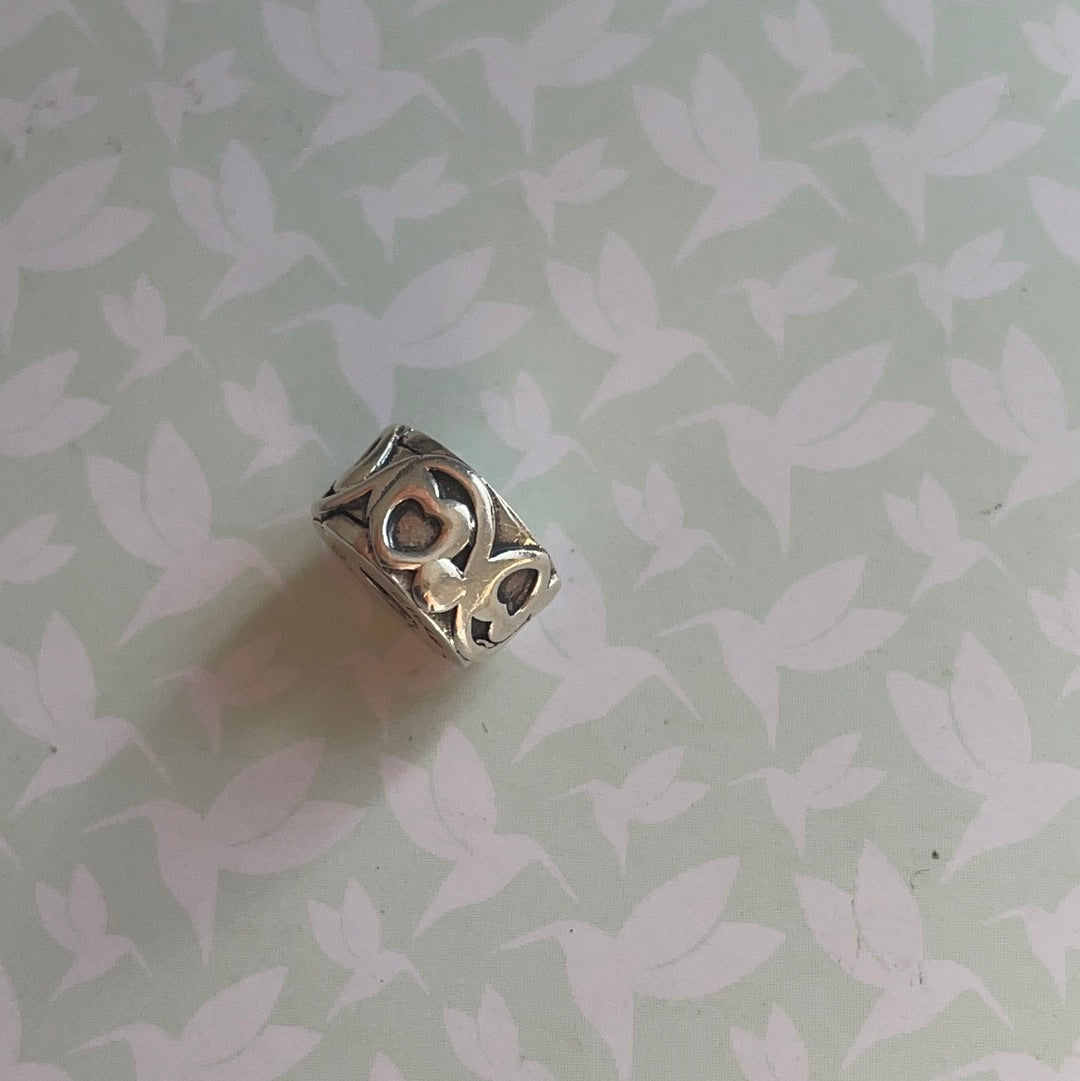 Genuine Chamilia Swirl Heart Silicone Clip Charm
