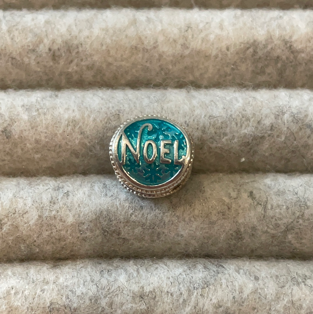 Genuine Chamilia Blue Noel Christmas charm