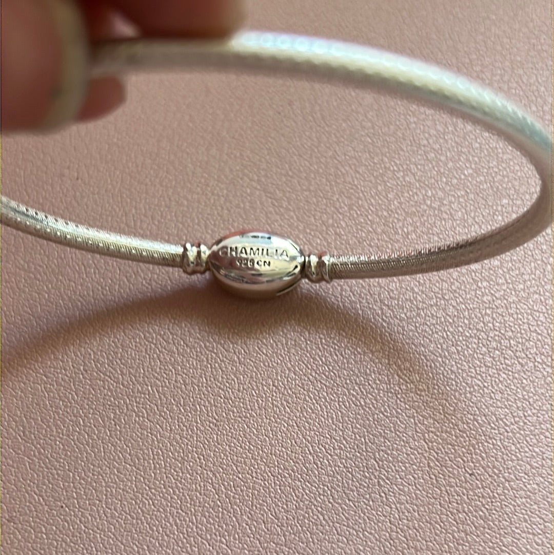 Genuine Chamilia Oval Touch Bright Grain Texture Solid Silver Bangle Size 17cm
