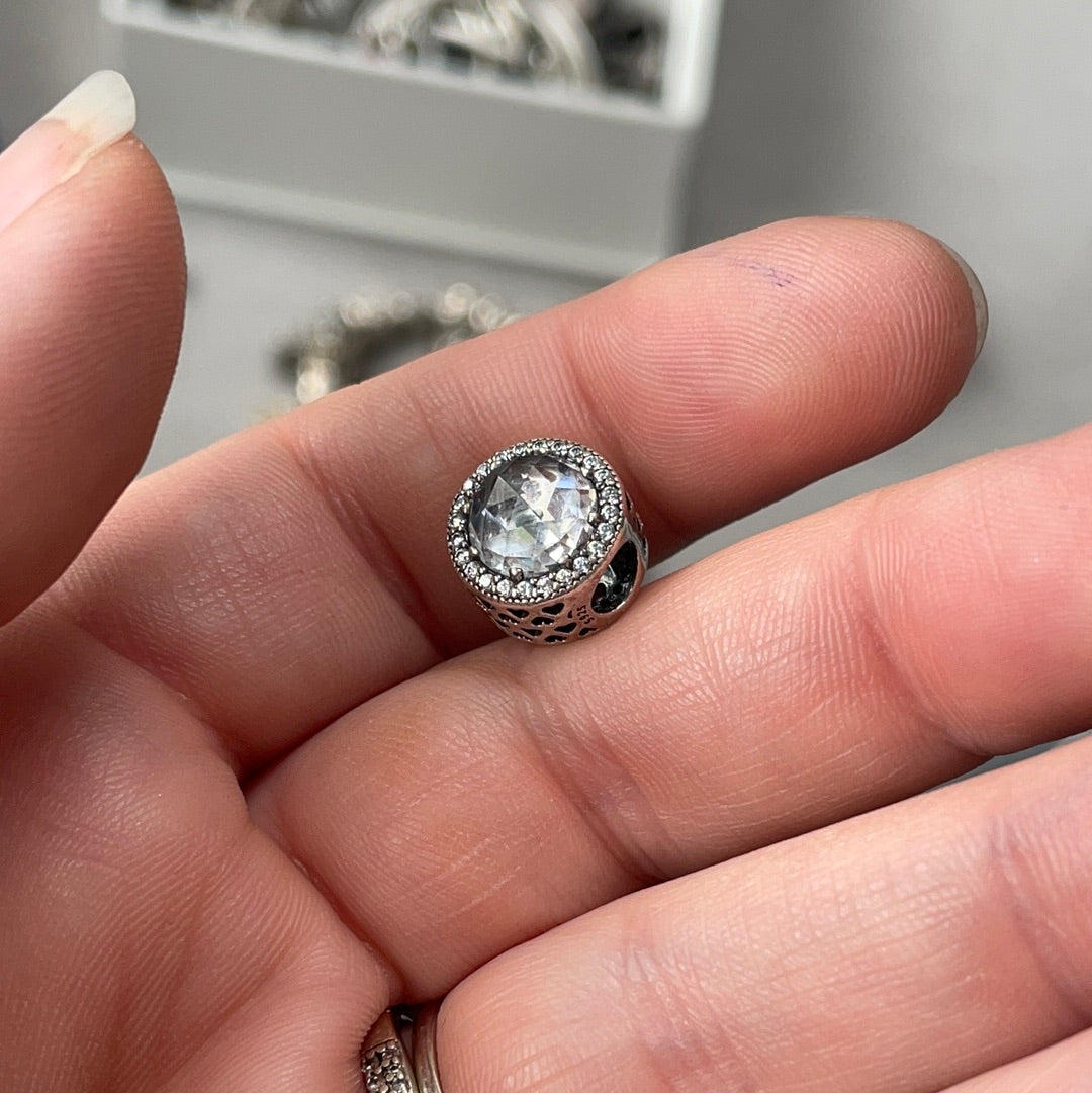 Genuine Pandora Clear Pave Radiant Hearts Pave Large Stone Charm
