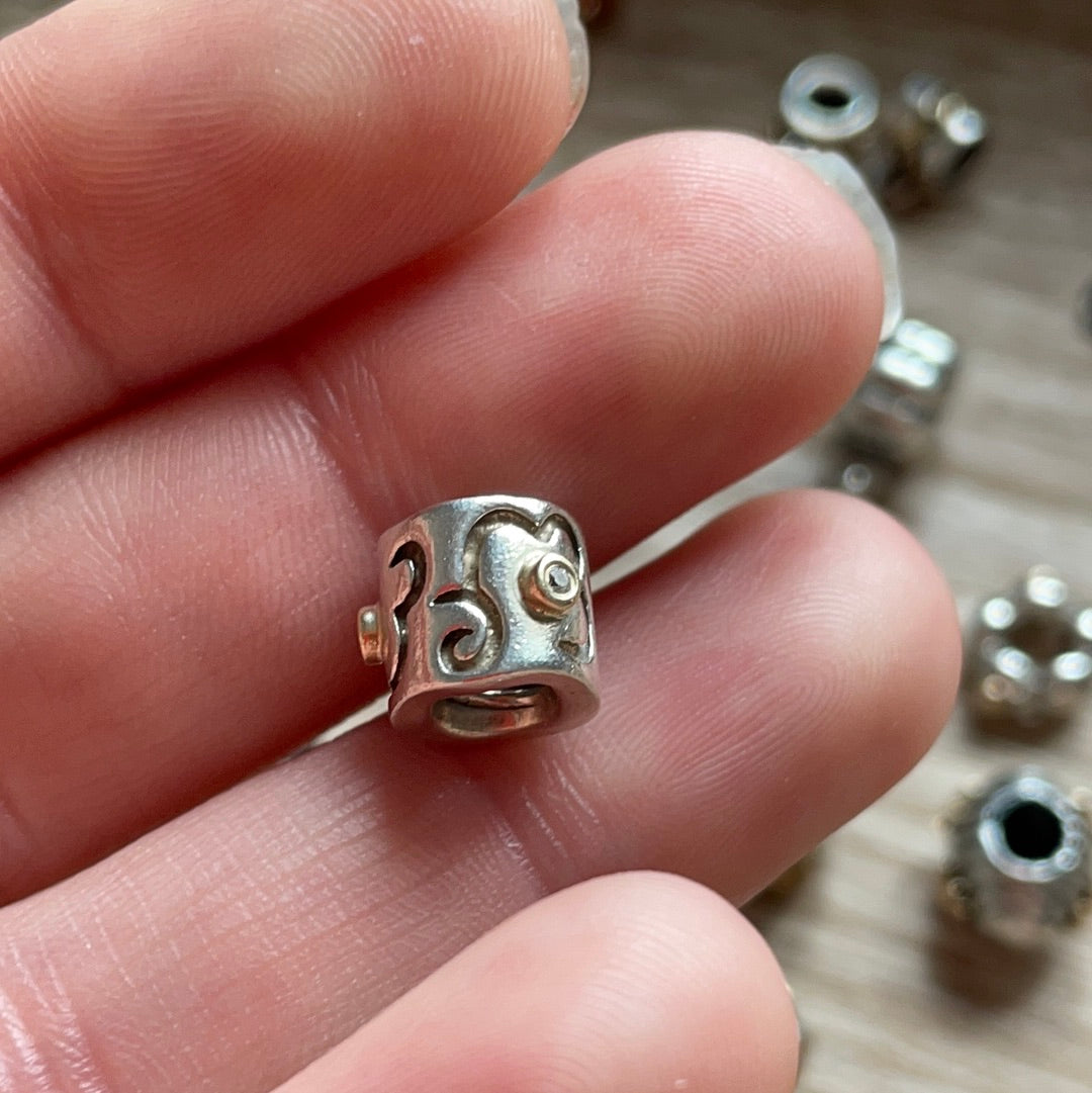 Genuine Pandora RARE HTF Two Tone Oxidised Flower Diamond Charm