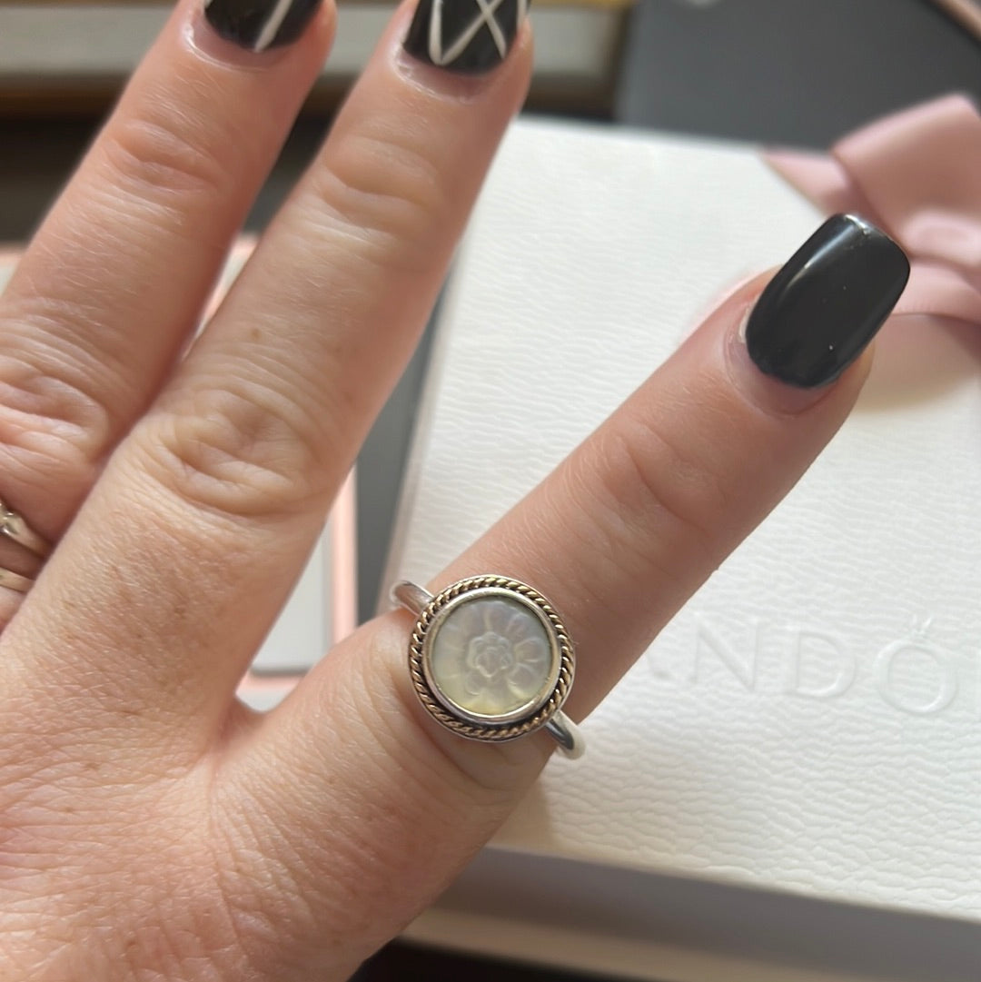 Genuine Pandora Retired Two Tone Gold Rope Mother of Pearl Ring 54