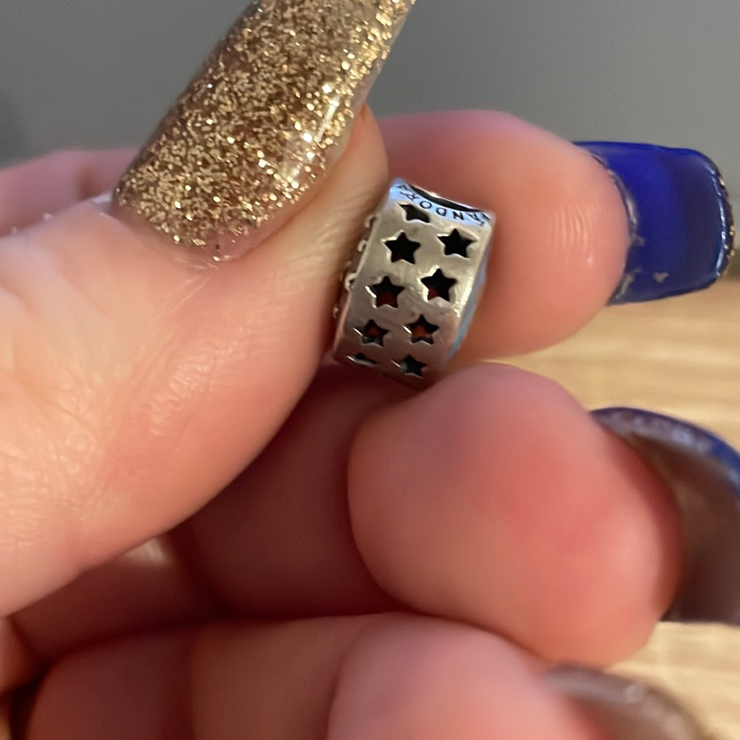 Genuine Pandora Disney Minnie and Mickey Mouse Enamel Happily Ever After Parks Exclusive