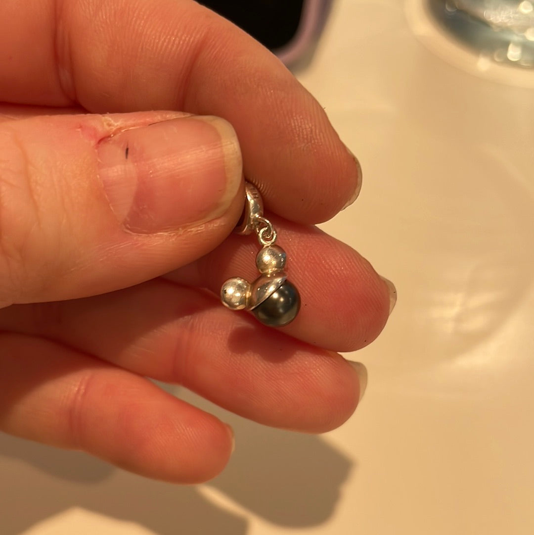 Genuine Chamilia Disney Mickey Mouse Enamel Grey Pearl Dangle Hat Ears Charm