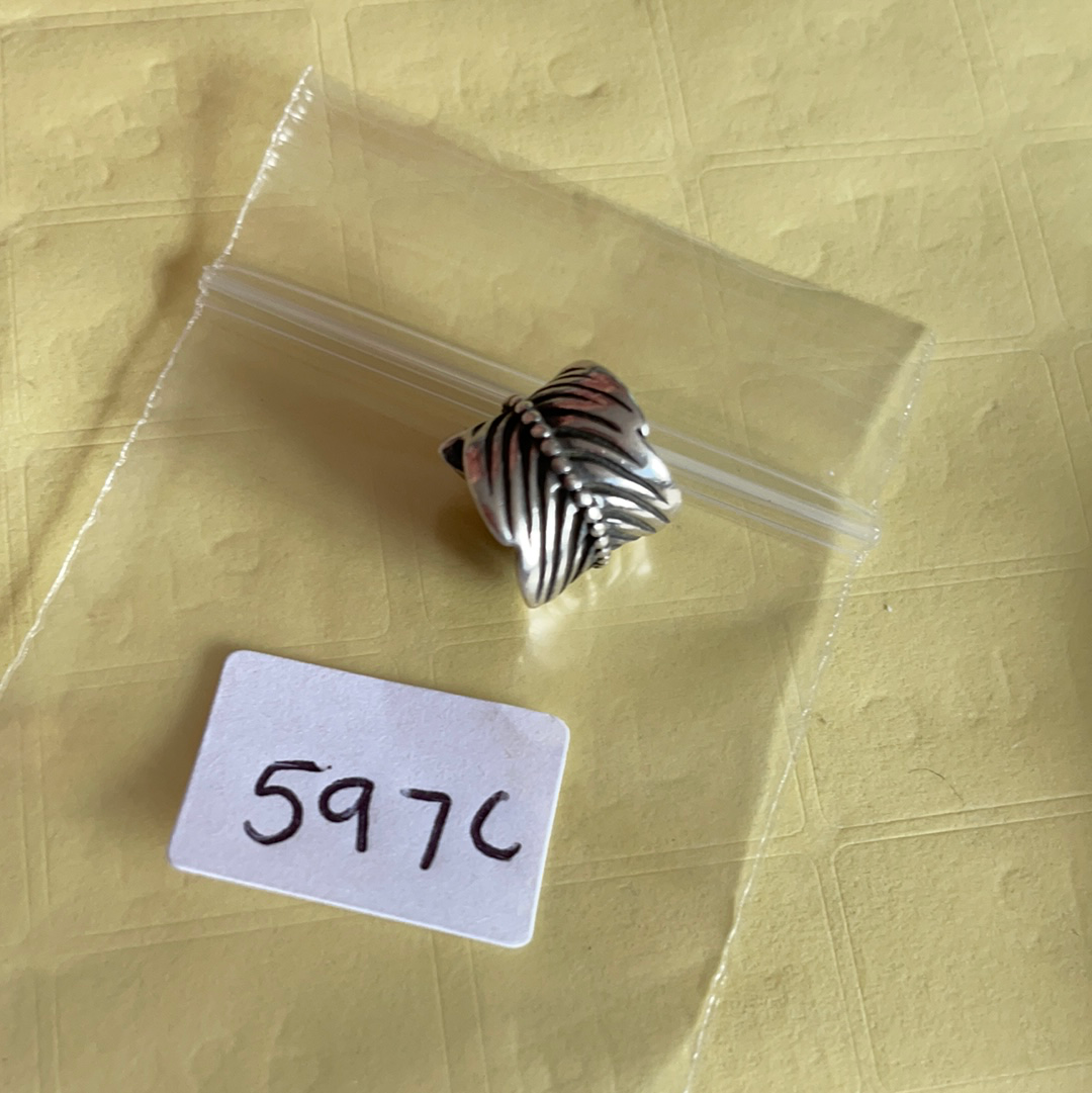 Genuine Pandora Twisted Feather/ Dotted Leaf Large Charm Ball