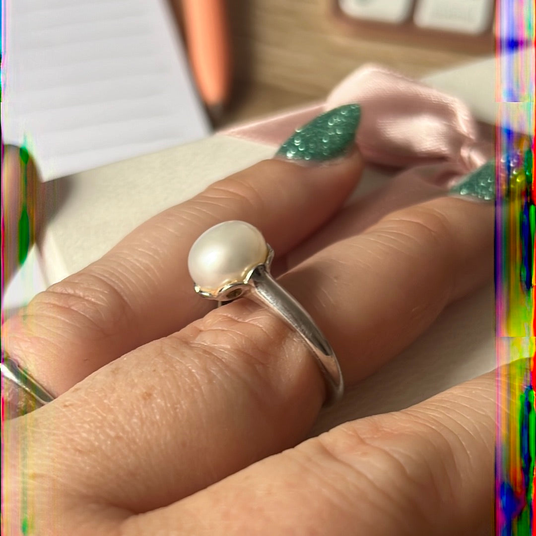 Sterling Silver Pearl Ring Size 58