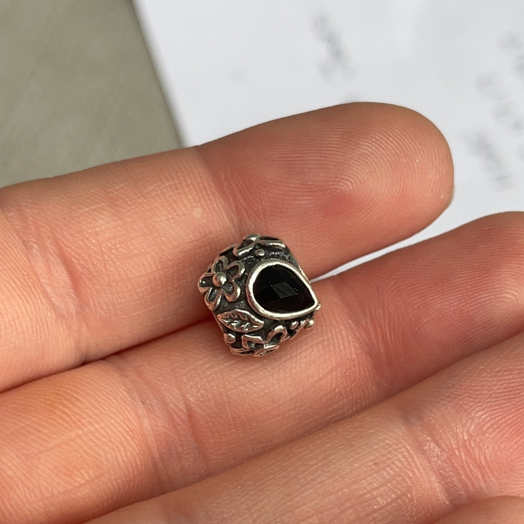 Unbranded Black Onyx Charm Retired Copy of Dew Drop Charm