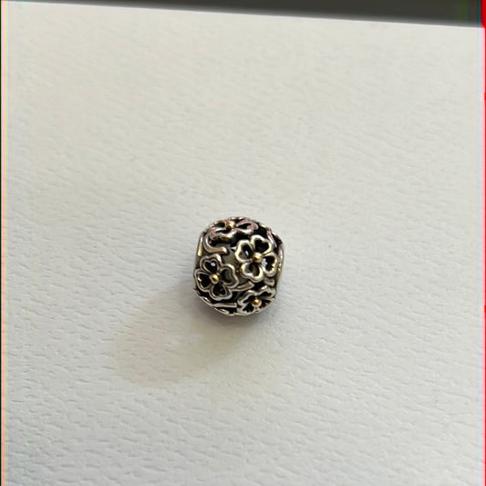 Genuine Pandora RARE HTF Two Tone Clover Openwork Floral Charm
