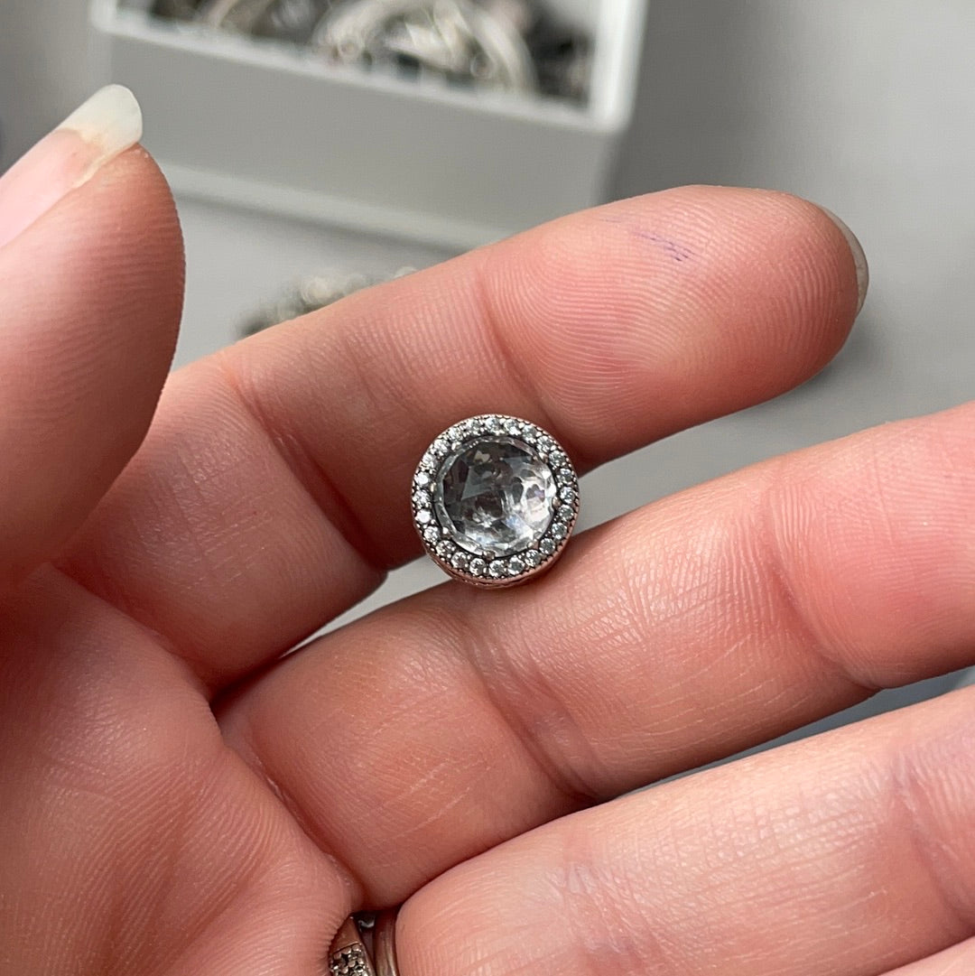 Genuine Pandora Clear Pave Radiant Hearts Pave Large Stone Charm