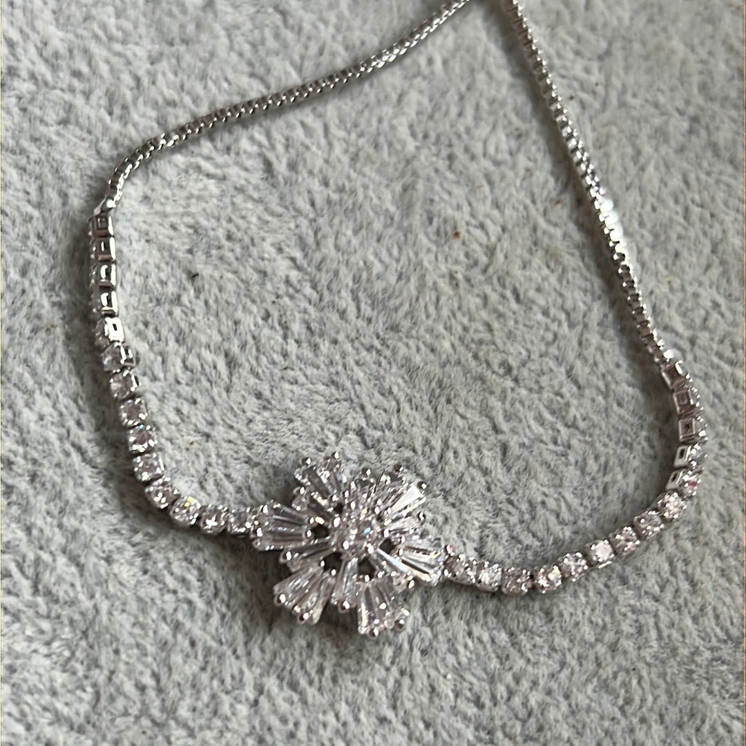 Brand New Sterling Silver Plated Flower CZ Slider Bracelet Adjustable
