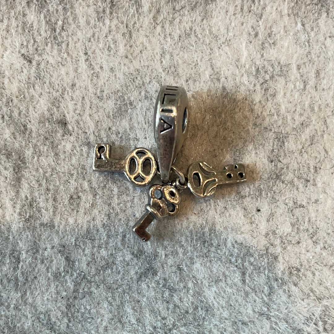 Genuine Chamilia Bunch of Keys Dangle Charm