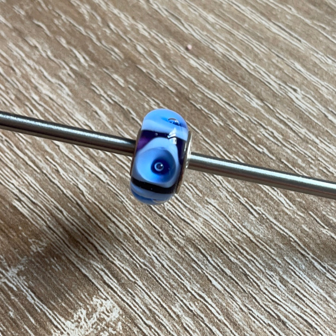 Genuine Chamilia Murano Light Blue Flower With Navy Blue Background Charm