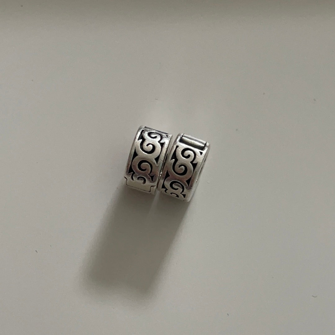 Genuine Chamilia Swirl Serpentine Silicone Clip Charm
