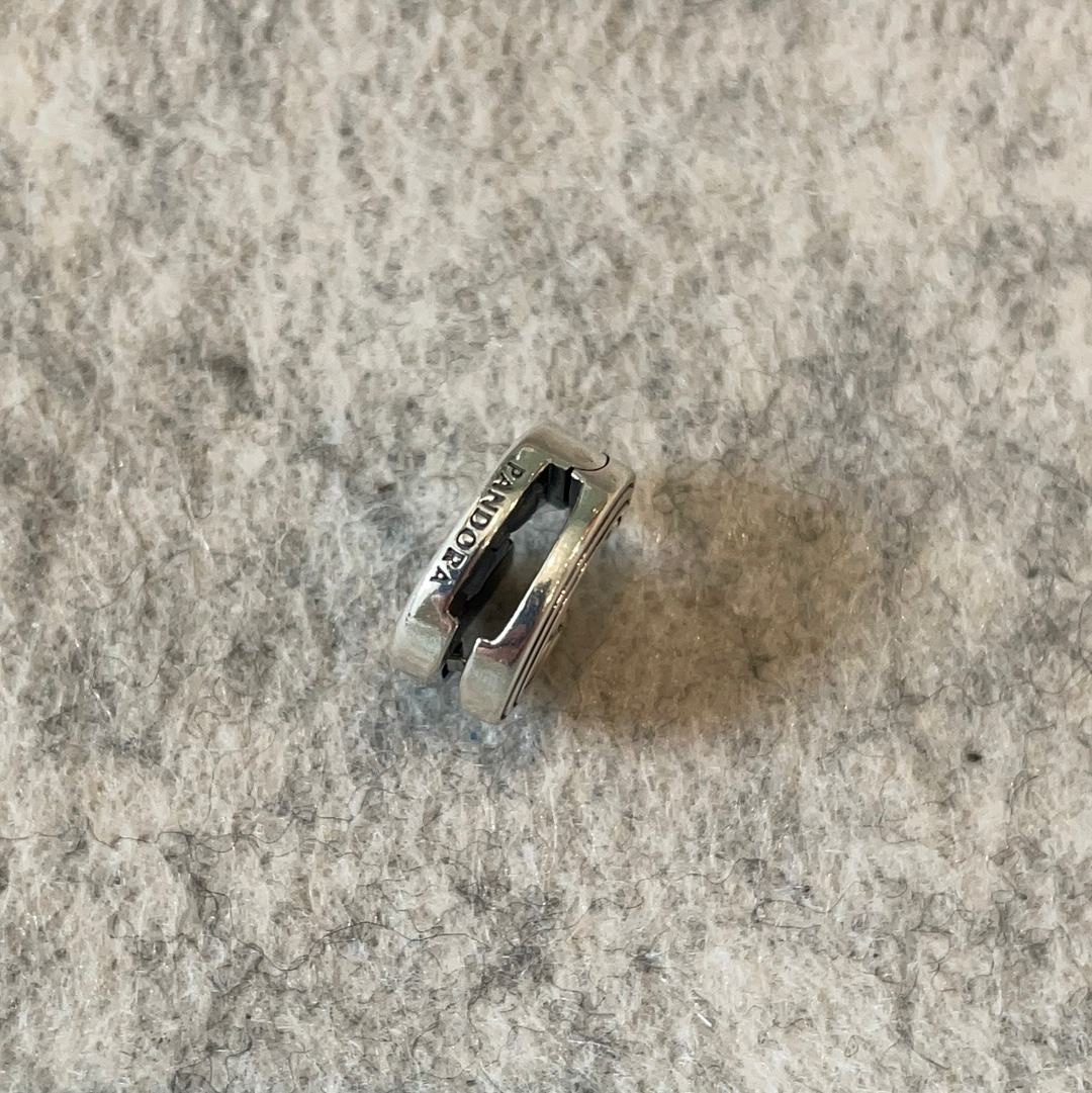 Genuine Pandora Reflexions G Letter Clip