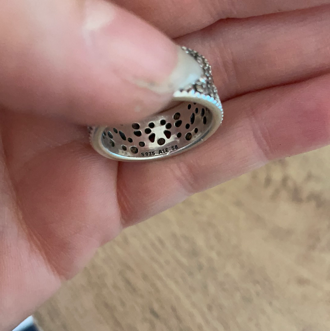 Genuine Pandora Clear Shimmering Leaves  BEAUTIFUL Ring Size 58 Sparkly HTF