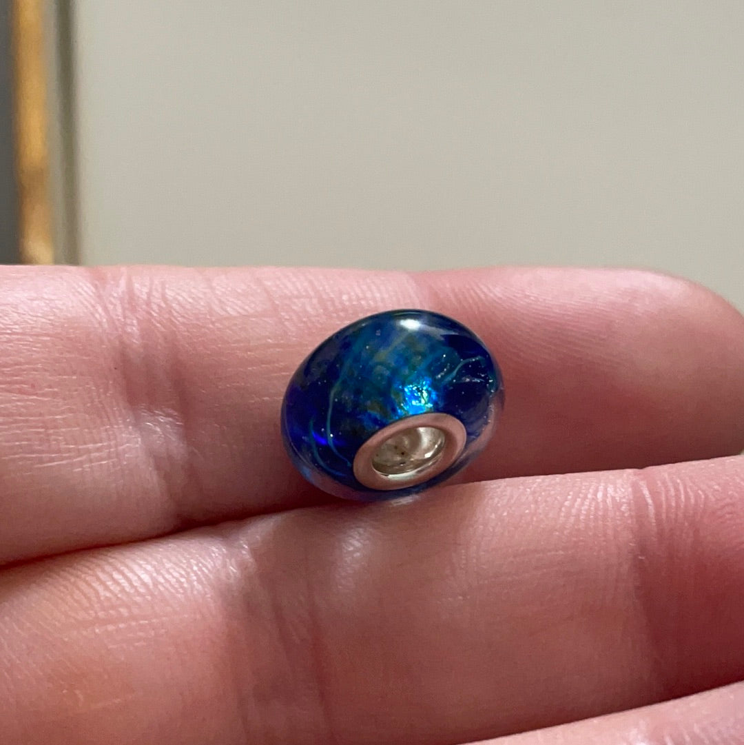 Genuine Chamilia Murano Blue Line Iridescent Charm